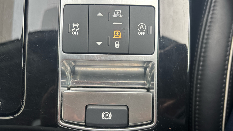 Land Rover Discovery 3.0 SD6 HSE Luxury 5dr Auto Diesel Station Wagon